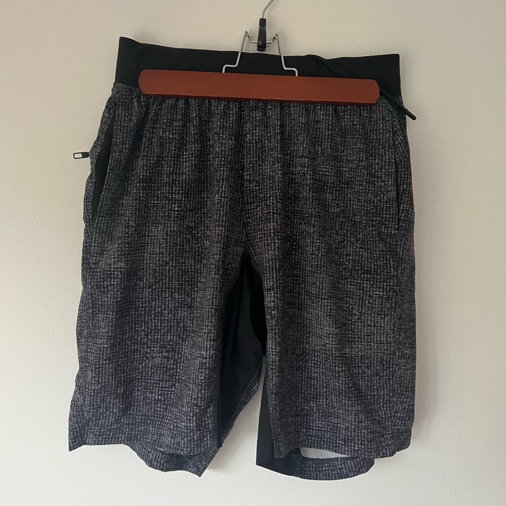 Lululemon T. H. E. 9 inch short
